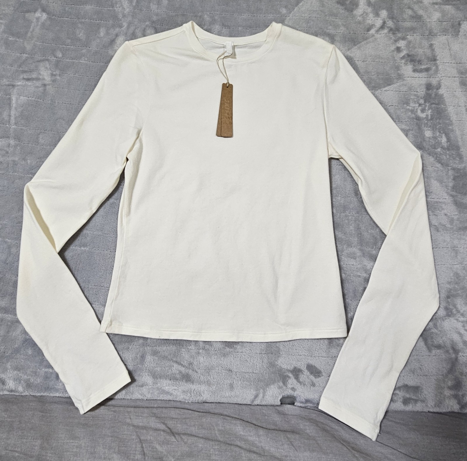 Skims Cotton Jersey Long Sleeve T-Shirt – Size Medium M – Marble White – NEW