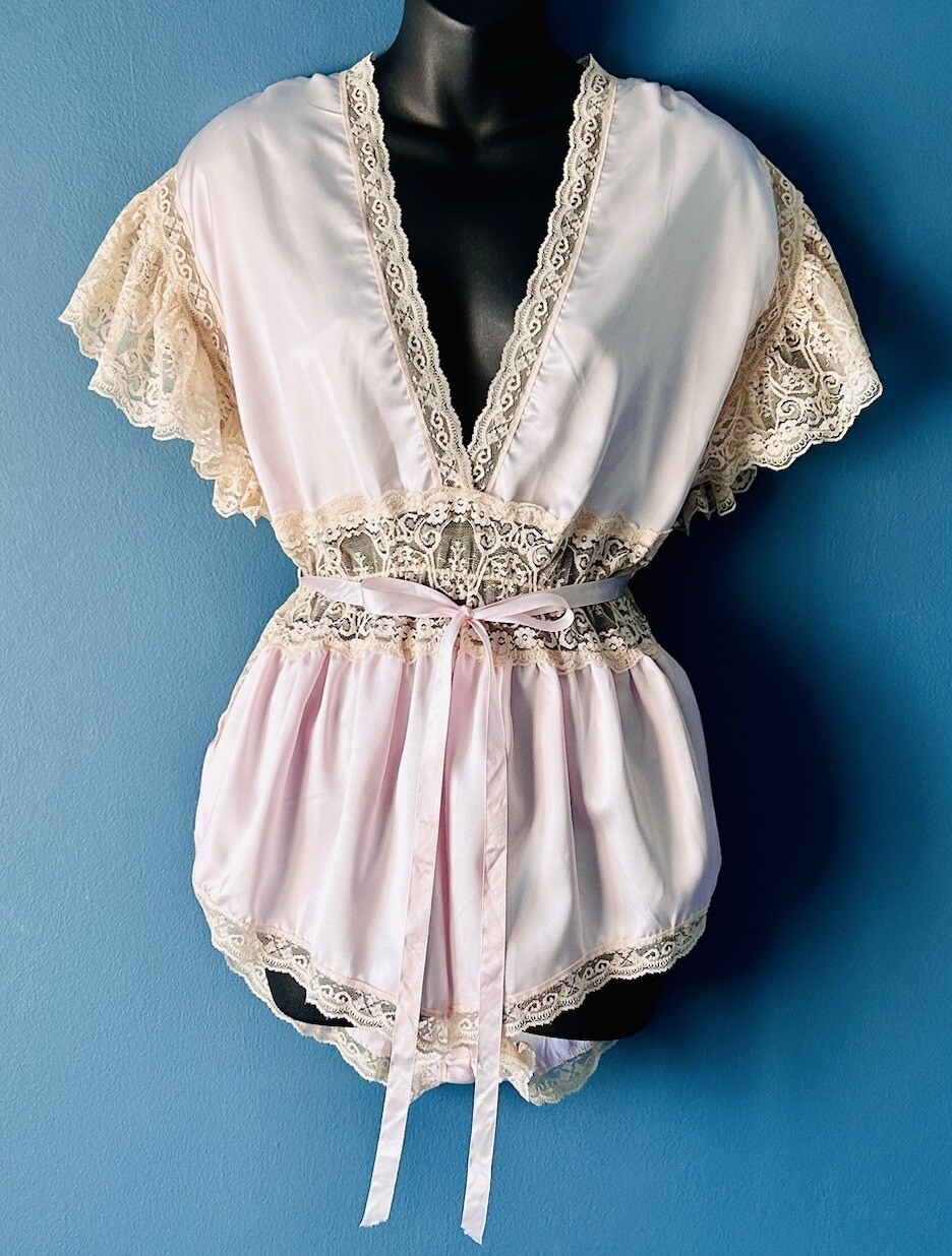 Rare Vintage Lily Of France Teddy Romper Pink Satin Lingerie With Lace Sz M EUC