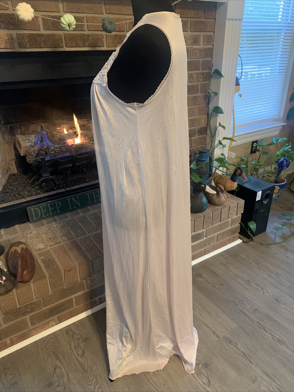 Vintage-Vanity Fair -Nightgown- Sz Small-maxi-cream-36” Bust-beautiful Lace