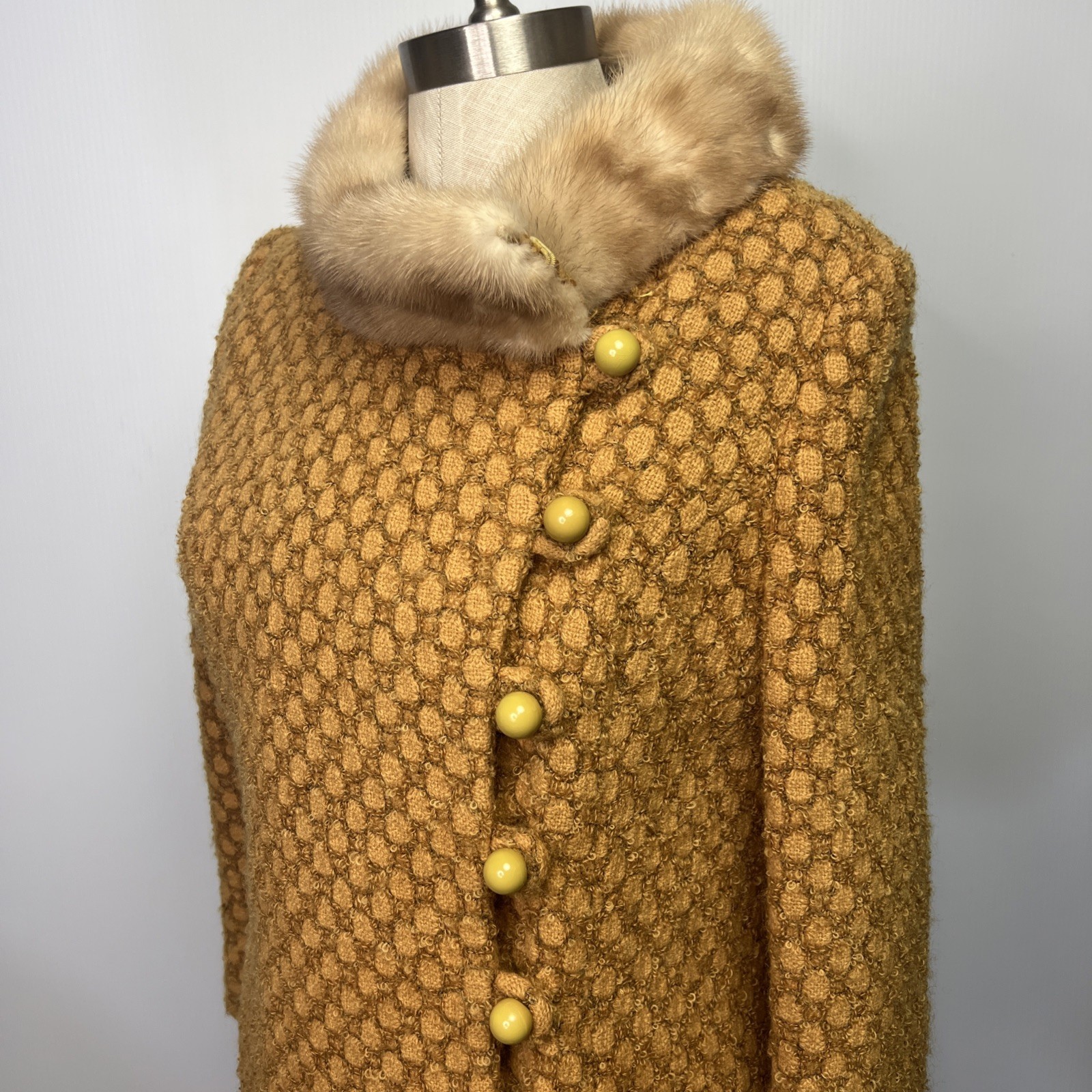 VTG 1950s 1960s Bouclé Bubble Wool Coat Mink Collar Sculptural Mod Princess M