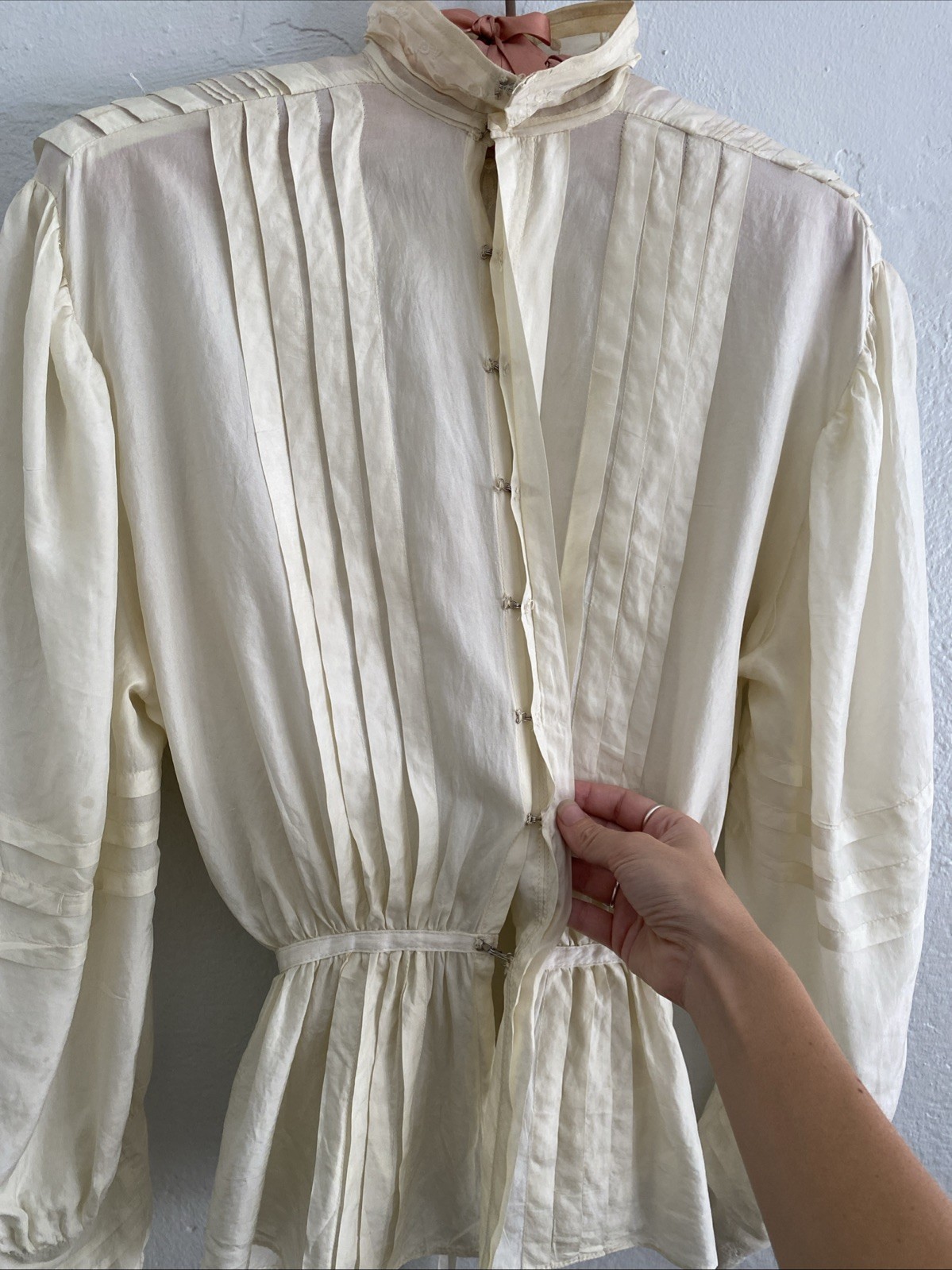 Antique Vintage White Silk Baloon Sleeve Pleated Blouse Floral Embroidery Sz XXL