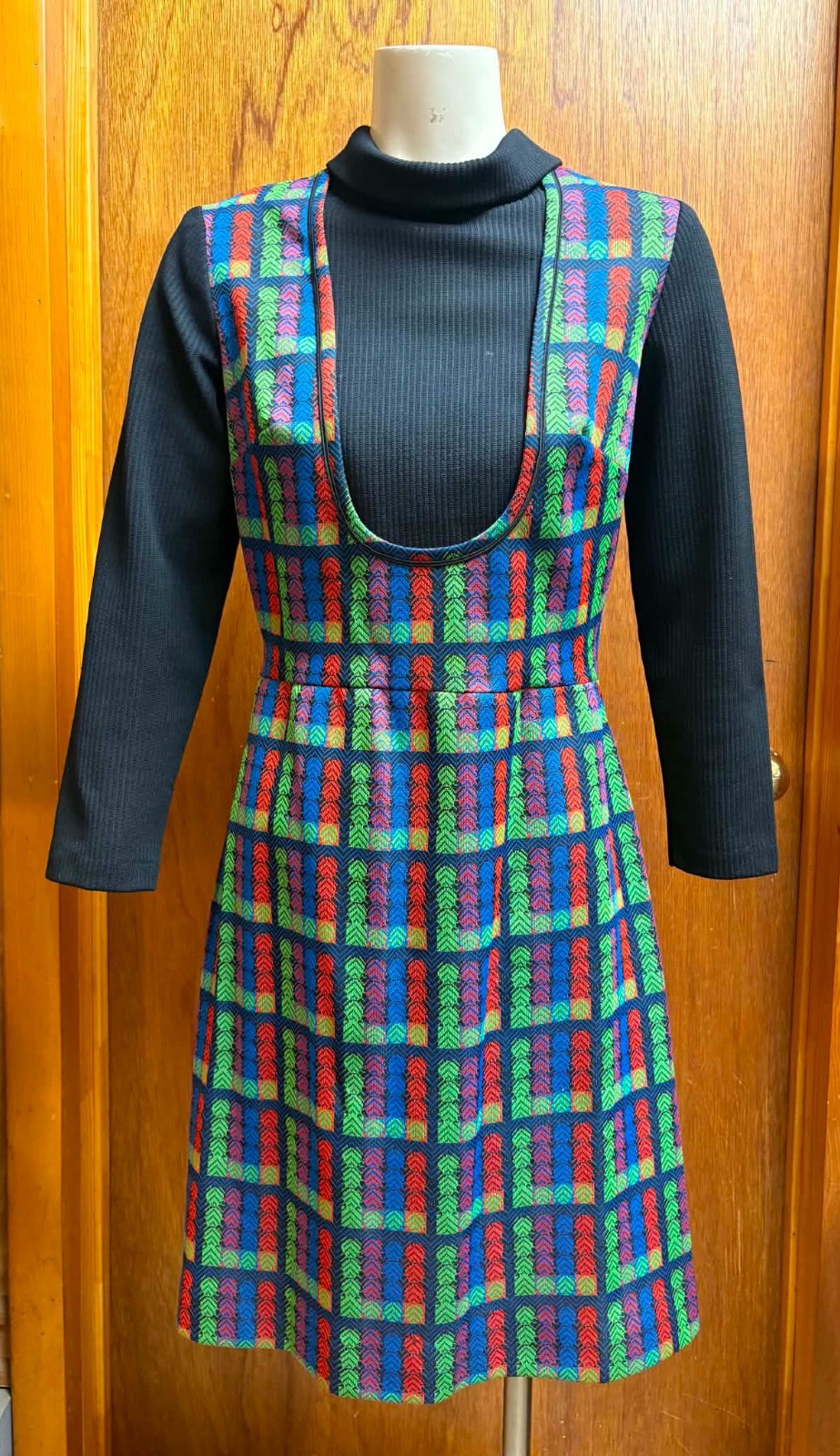 Vintage70s It’s Better Mod Geo Rainbow Print Pinafore Jumper Dress 16