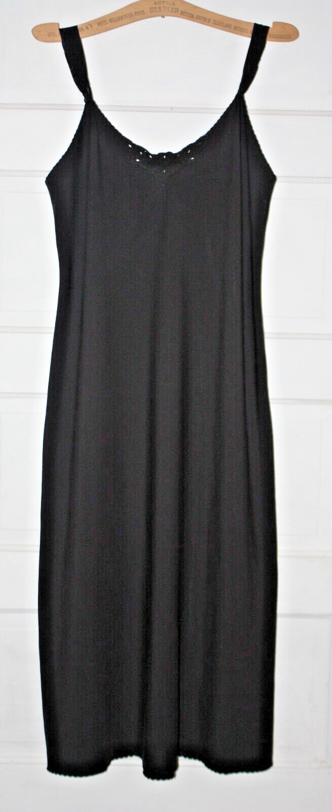Elegant Vintage Embroidered Black Nylon Dress Slip Nightgown Lingerie Size 36