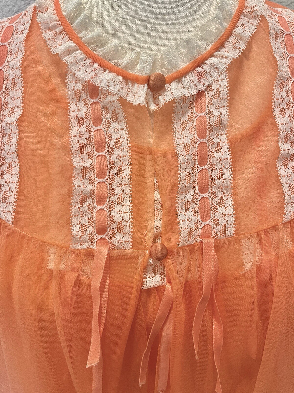 Vintage 1960s Lisette Babydoll Peignoir Set Coral w/ Cream Lace Vintage Sz Small