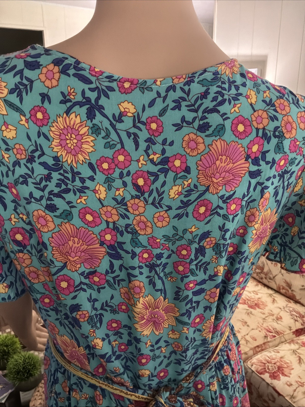 VINTAGE Hippie Women’s Wrap Dress Floral V-Neck Tiered Hemline Boho Size XXL