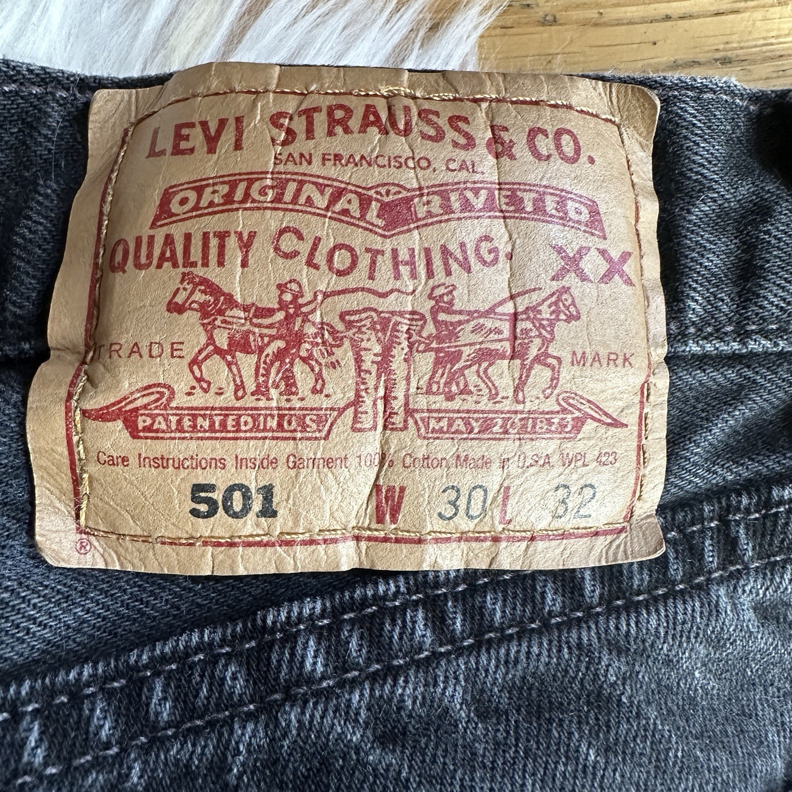 vintage 1980s levi’s 501 made in usa black denim straight leg jeans 30×29