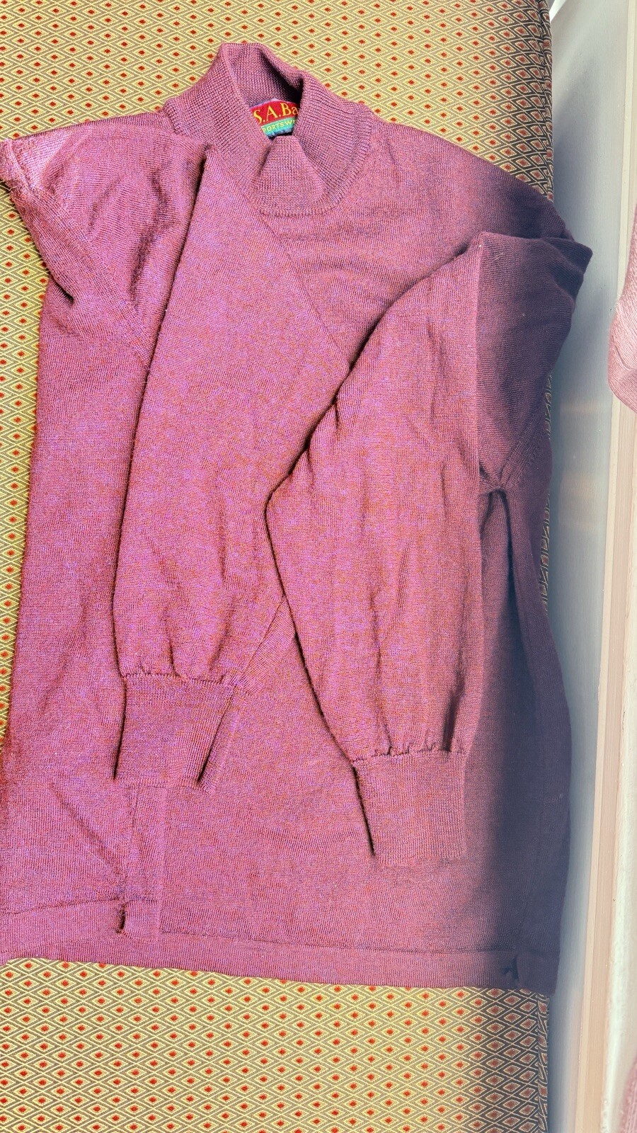 Jos A Bank mockneck turtleneck sweater size L- Virgin Wool- Purple