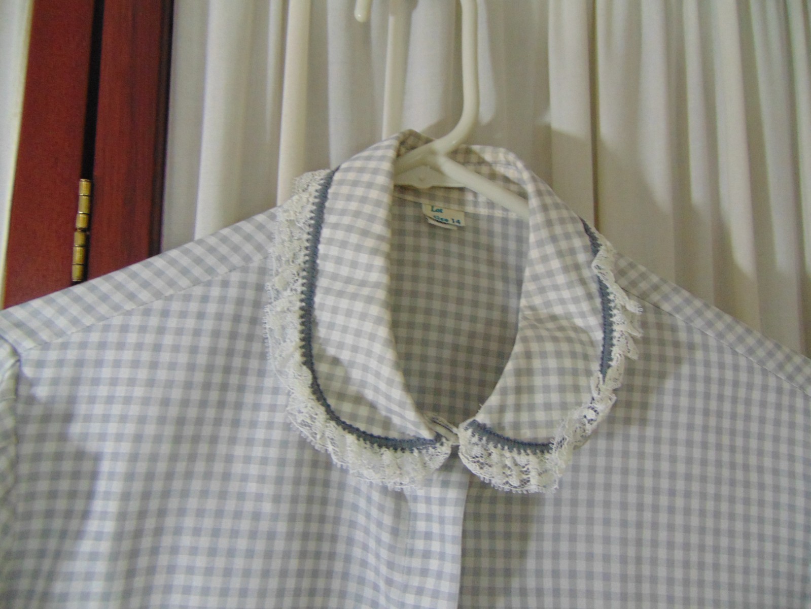 1970s Blouse -M- Gray/White Gingham Check-Lace Trim-VG-VICTORIAN LOOK- SALE