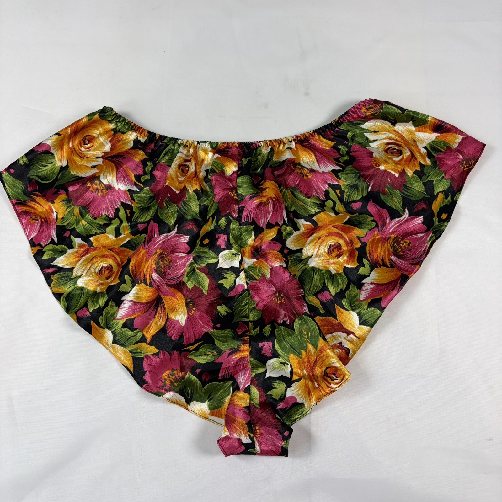 Vintage Gold Label Victoria’s Secret Lingerie Floral Shorts Women’s Size Large