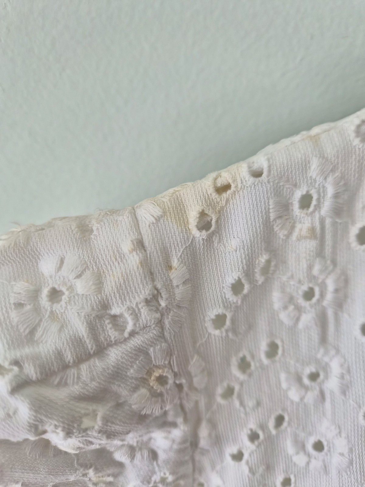 Vintage Women’s 1940s-50’s Side Zipper Cotton Eyelet Dress XS, Sweeping Skirt