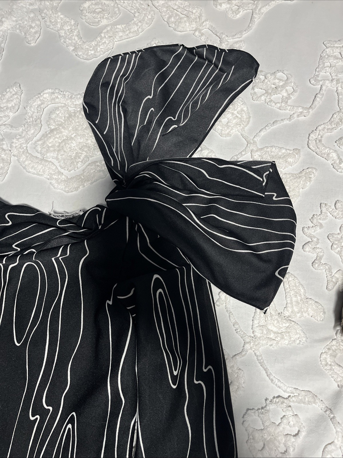 VINTAGE TJUNIORS FABULOUS BLACK WHITE DRESS ABSTRACT 8/10