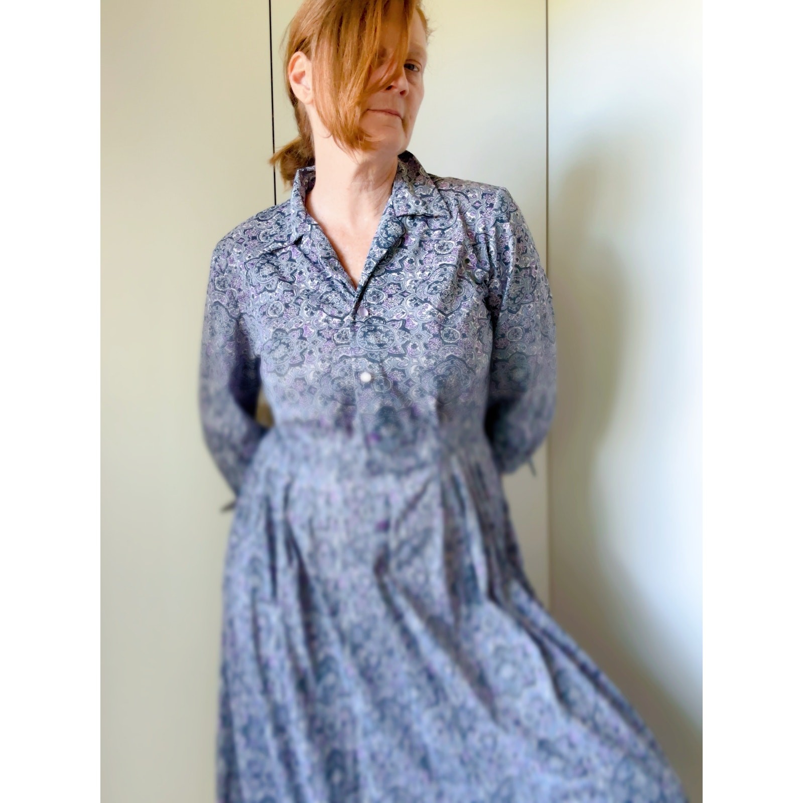 Vintage 70s Womens Dress Graphic Print Size M Gray Purple Day Dress Retro