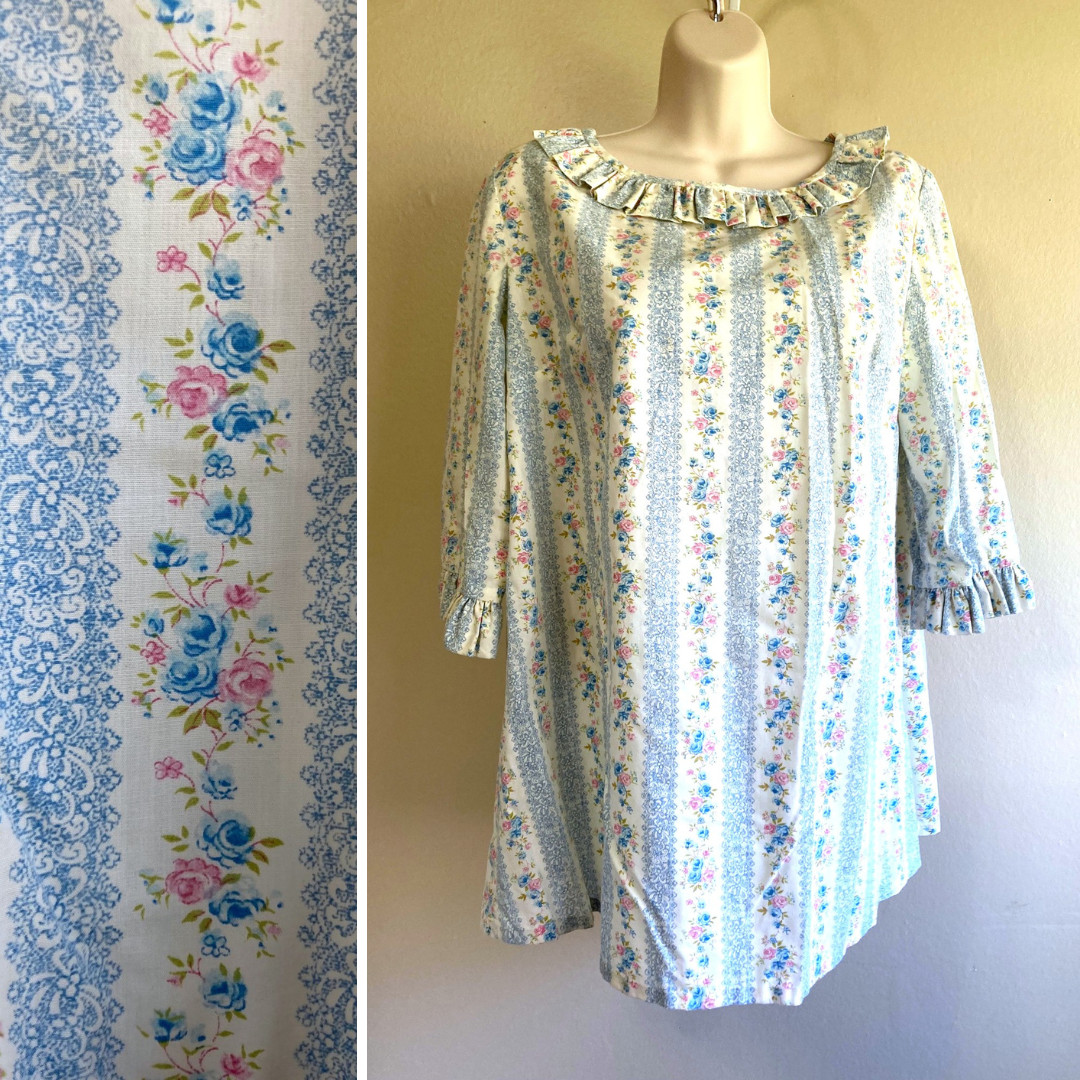 Vintage 70s Shirt XL Handmade Ditsy Floral Cotton Back Zipper Ruffled 1/2 Sleeve