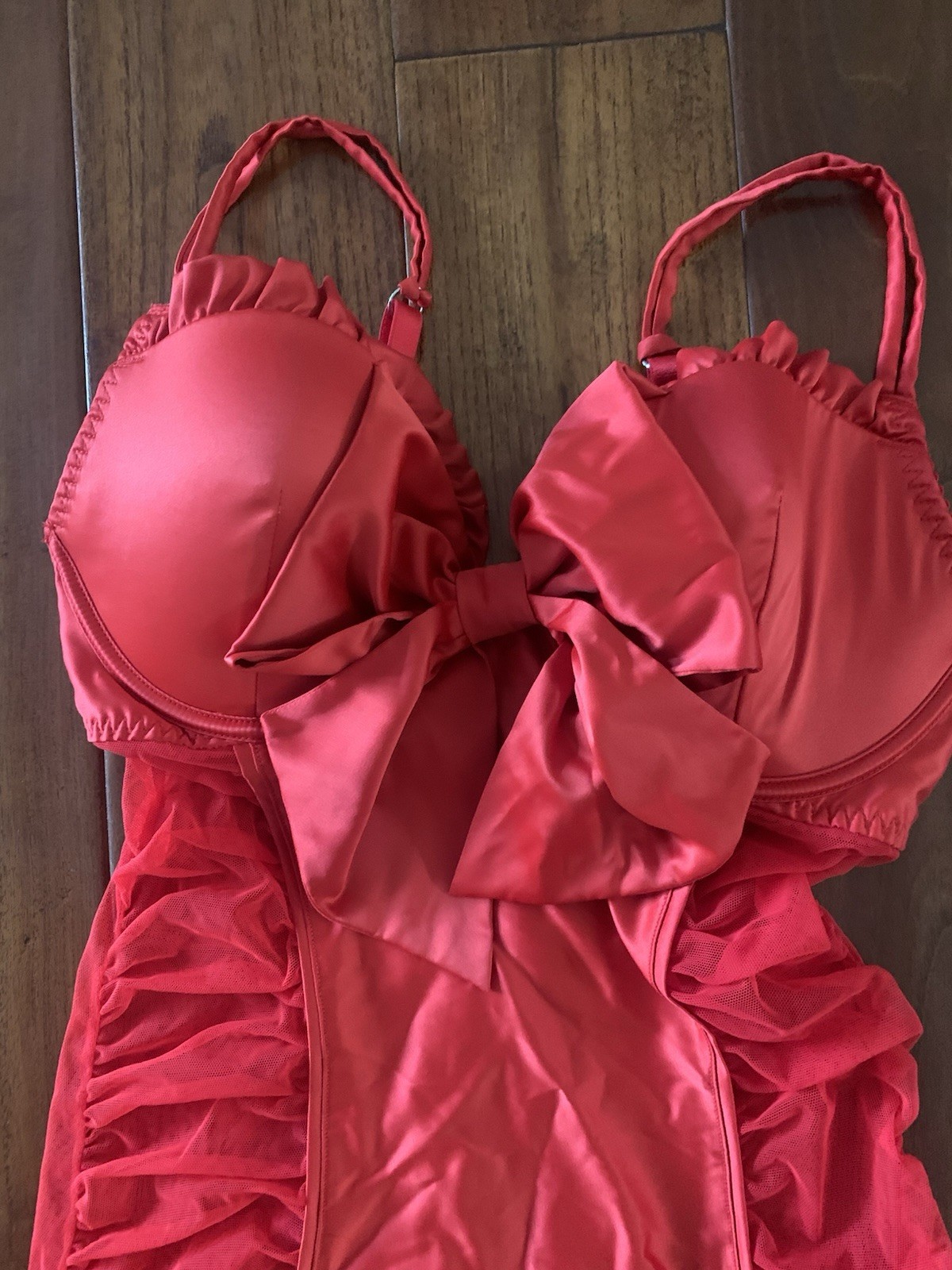 Vtg Victoria’s Secret Sexy RED Jingle Bell Holiday Lingere Size 36C & Stockings