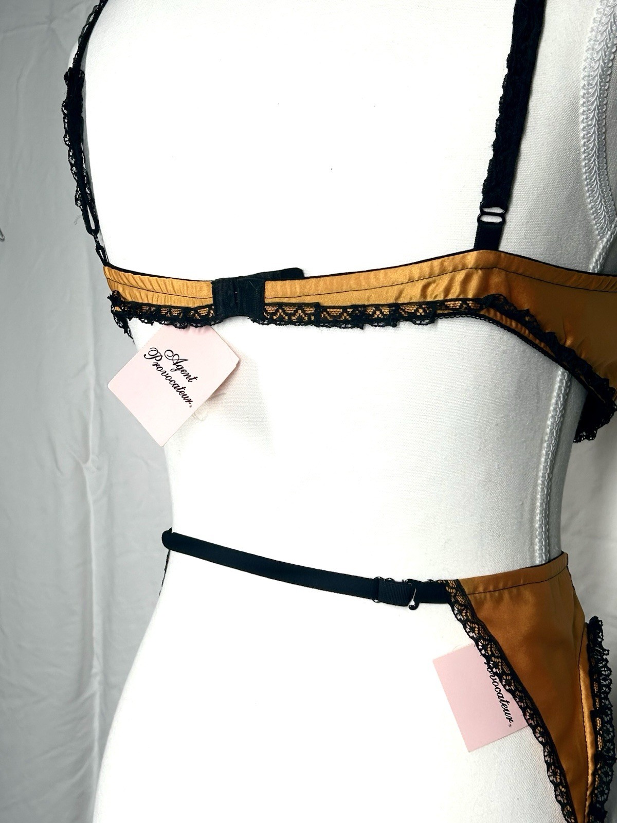 NWT Vintage Agent Provocateur Gold & Black Lingerie Bra & Garter 36A 34B Small