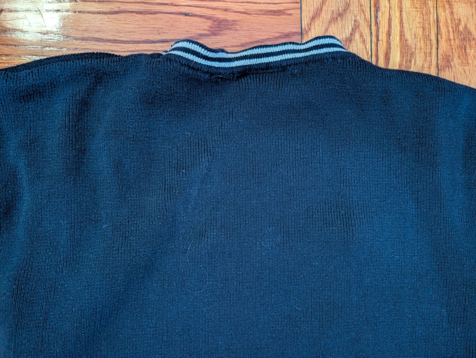 Vintage LIZ CLAIBORNE LIZWEAR JEANS Wool Cardigan Sweater Orange Embroidered