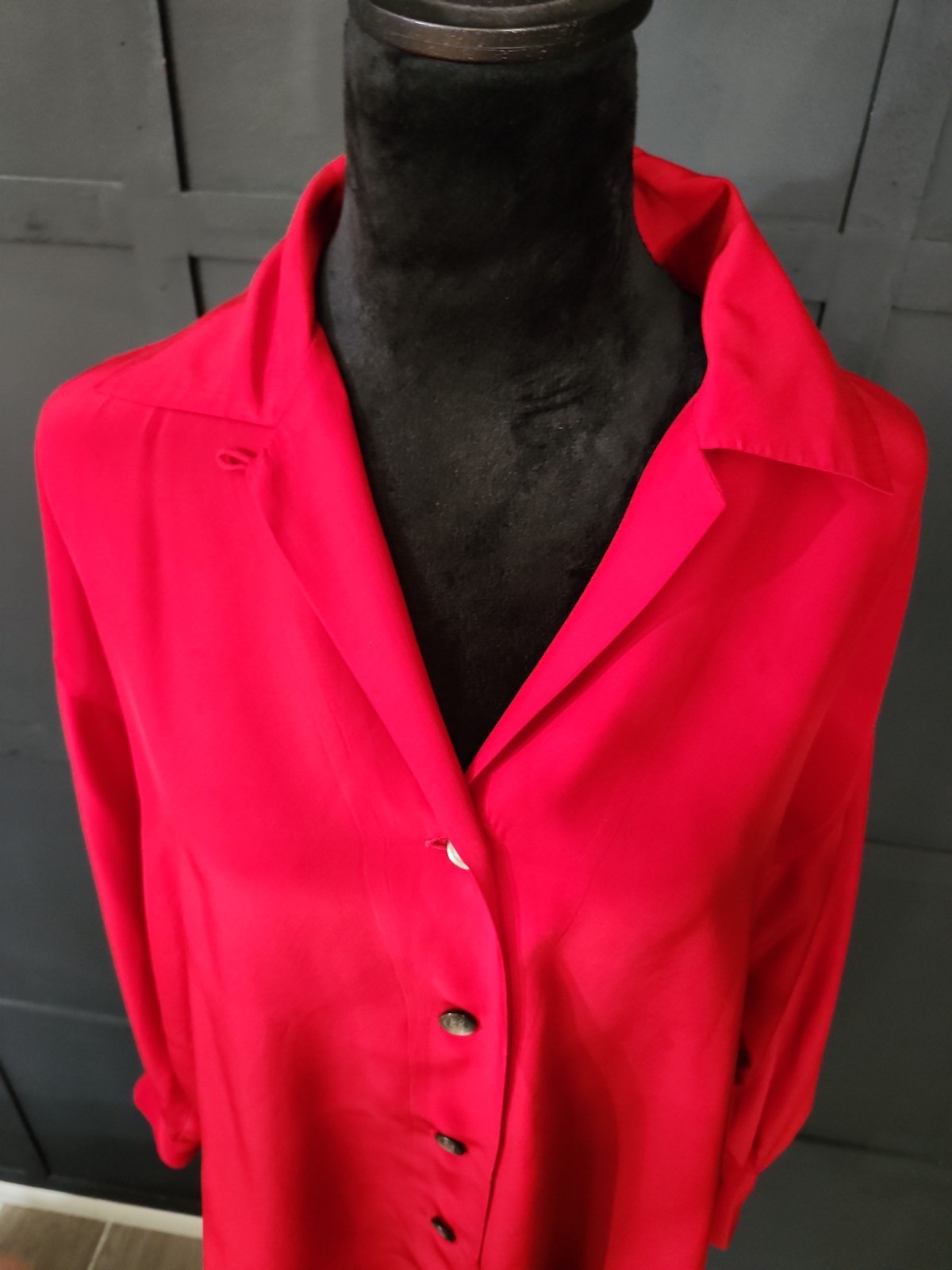 Vintage Blouse KIKIT Maurice Sasoon Sz S 100% Silk Red Long Sleeve Button Up…