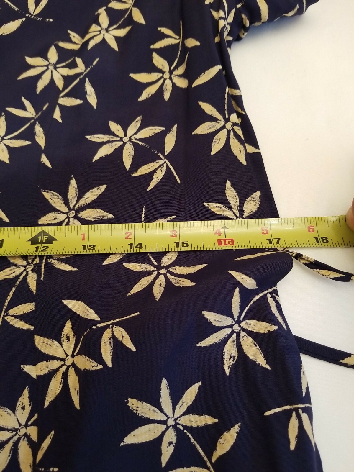 Vintage, ED Michaels Women’s Blue Floral Wide 10- 12″ Leg Jumpsuit Size 6.