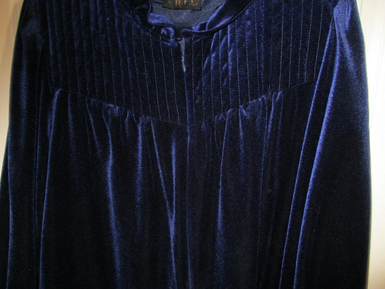 Vintage Aria Deep Blue Velvet Velour Zip Long House Coat / Robe Quilt Bodice M-L