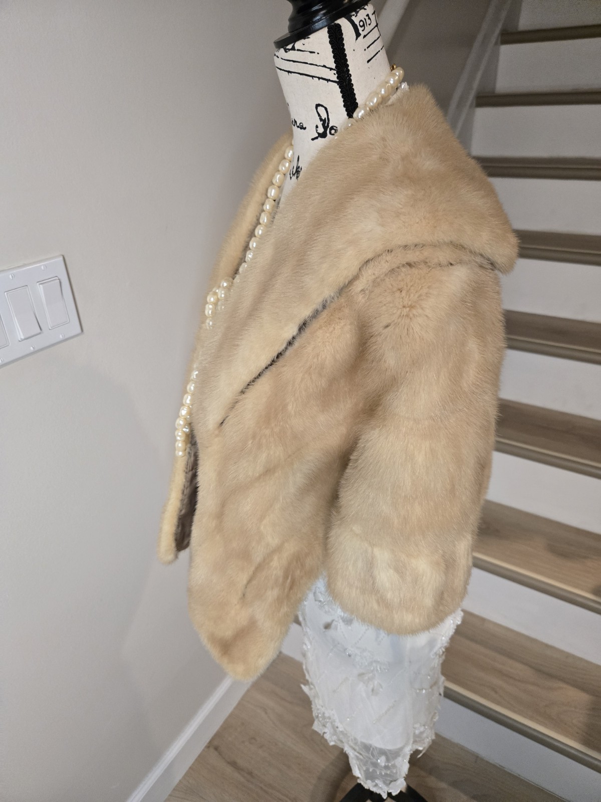 Luxury Vintage Fur Natural Blond Mink Stole Wrap Cape Bolero Formal Bridal Fur
