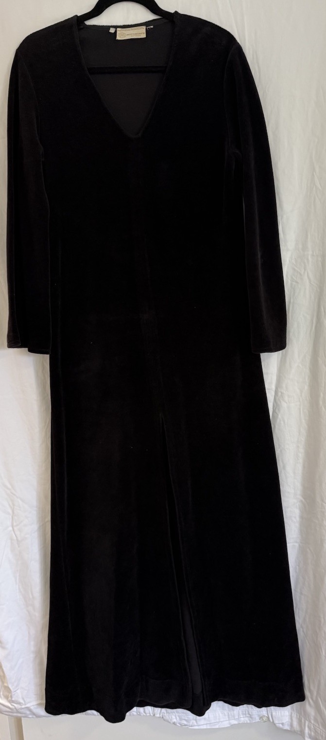 VTG Hudson’s From Switzerland Black Maxi Goth Elvira Dark Romantic Dress Sz M