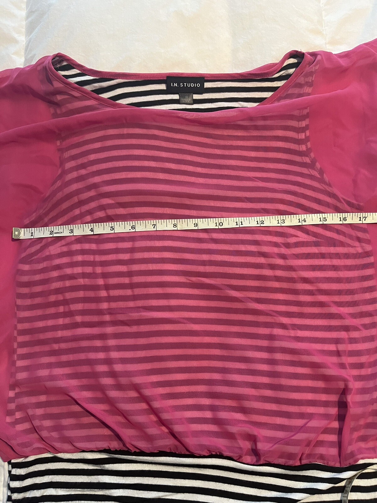 Vintage 90 I.N. Studio Woman Black-and-white stripes pink Sheer Ladder Top SZ M