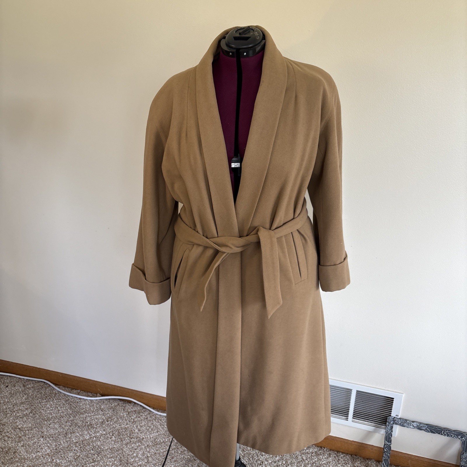 Vintage Donnybrook Womens Tan Wool Coat Full Length Size 10 Made In Russia