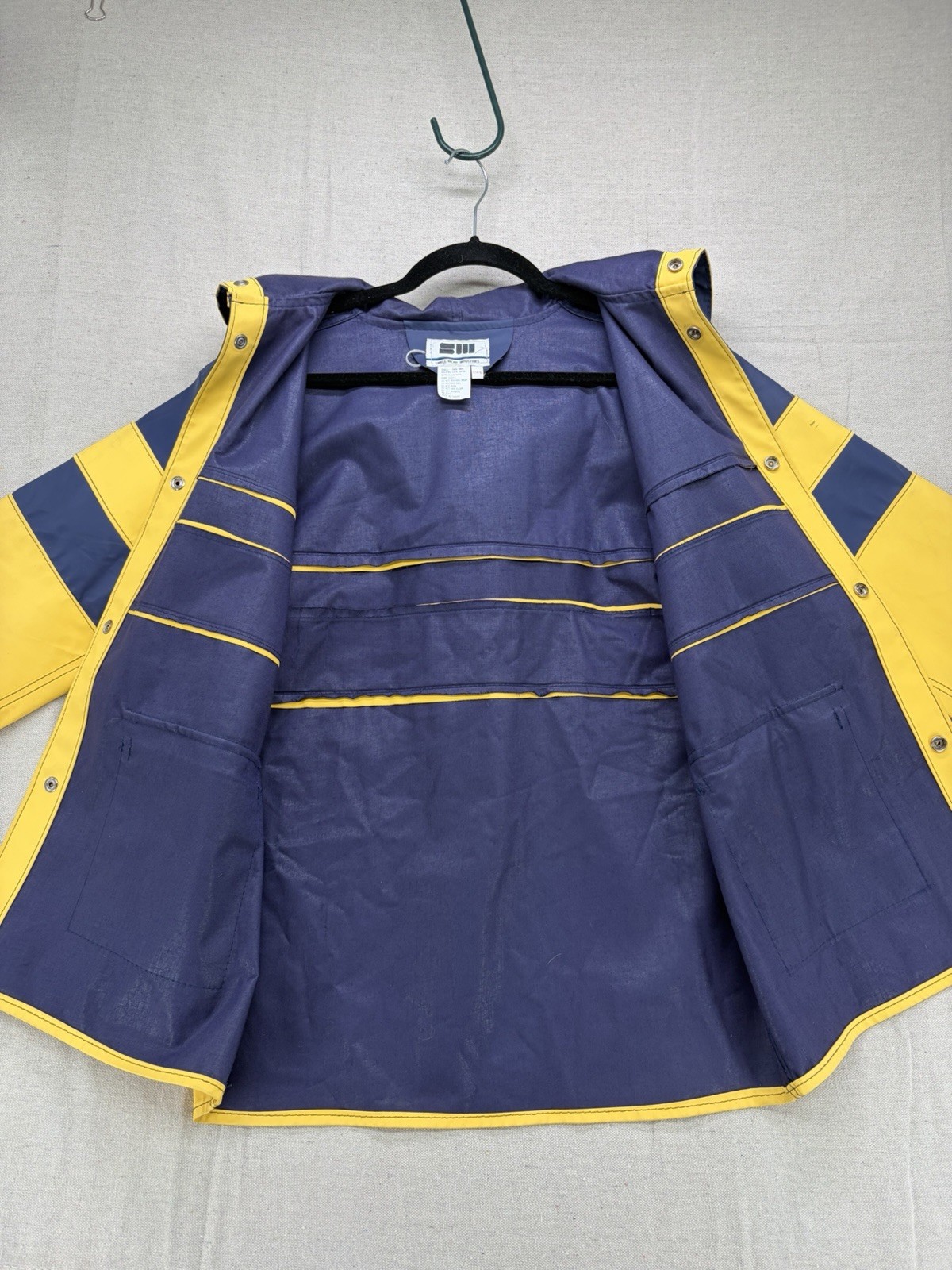 1980’s retro geek Swell Wear Vintage Raincoat size L