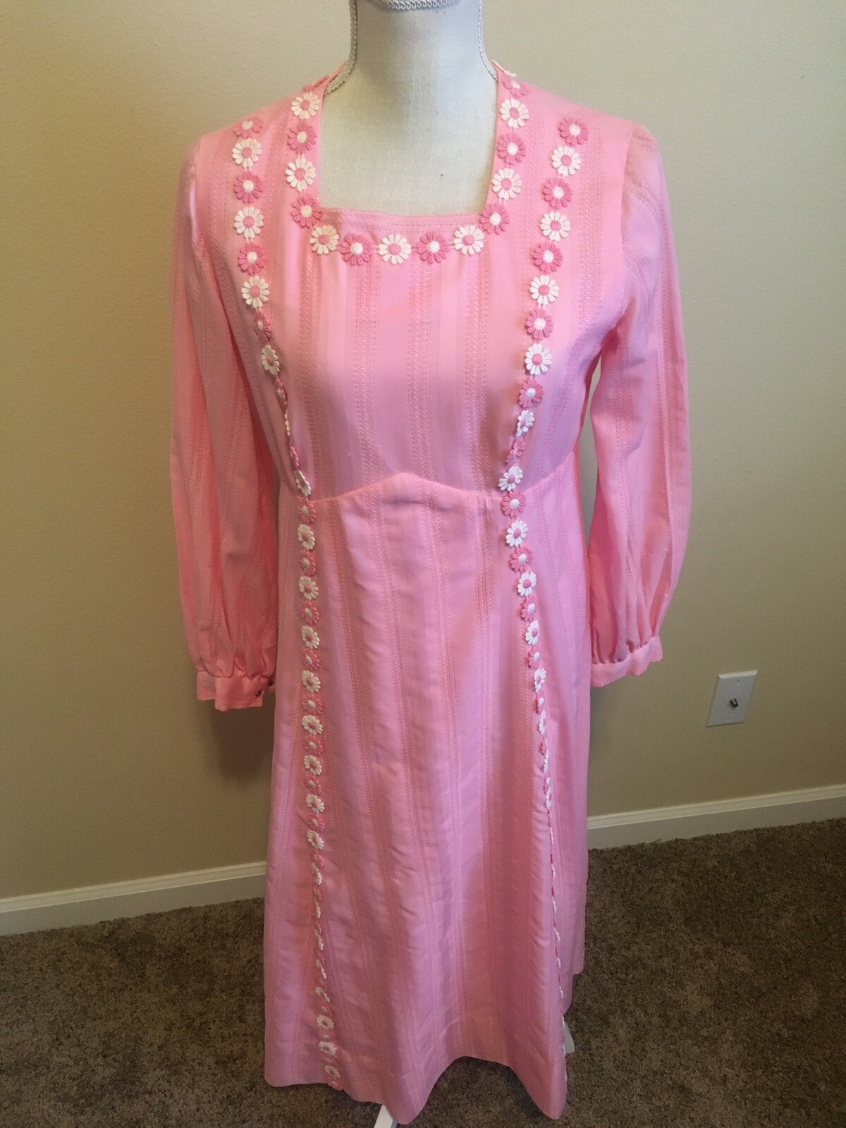 Vintage Gorgeous Pink Homemade Women’s Dress With Flower Appliqué