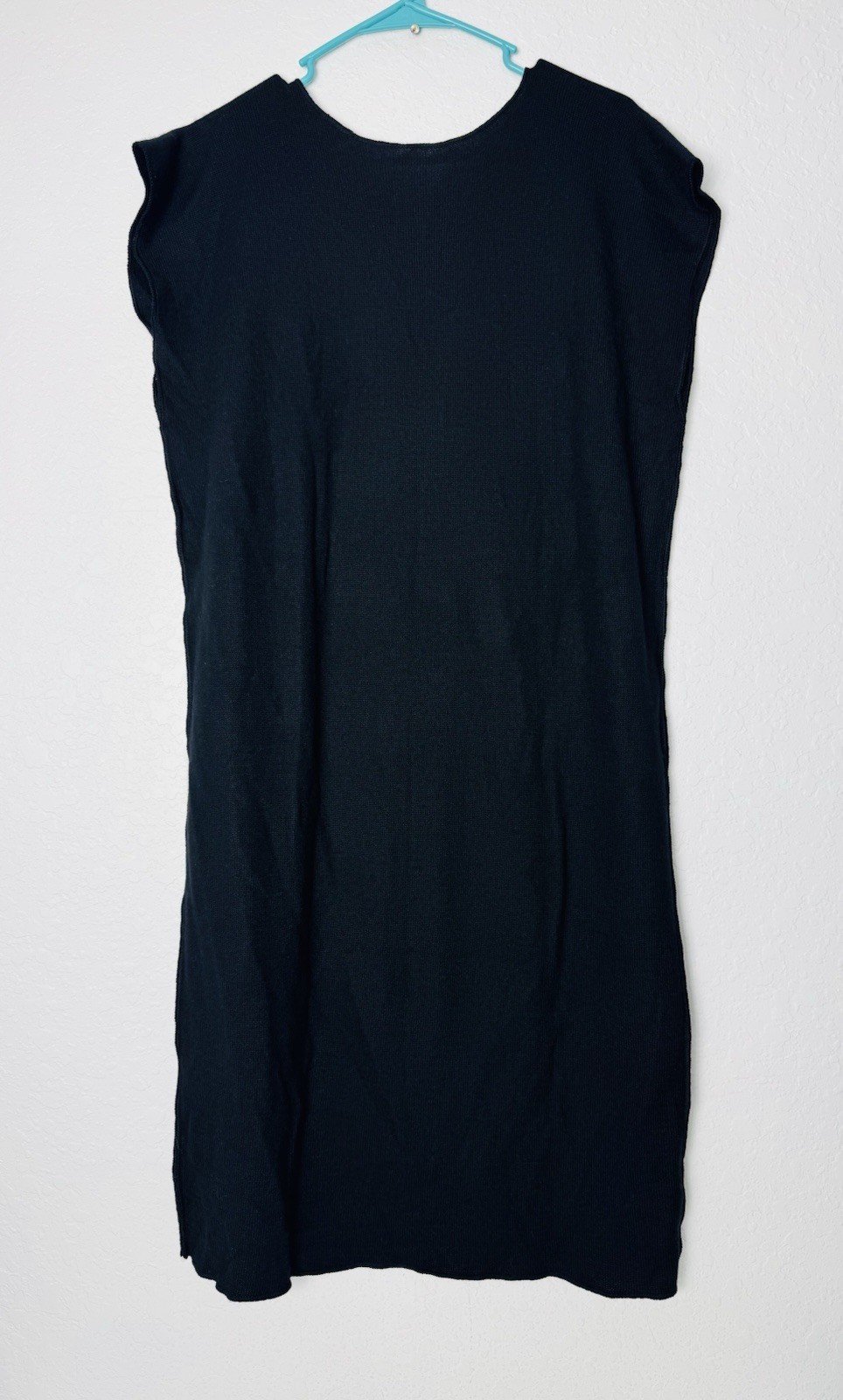 New Zoran Vintage Designer Cashmere Silk Sleeveless, Boat Neck Black Knit Dress