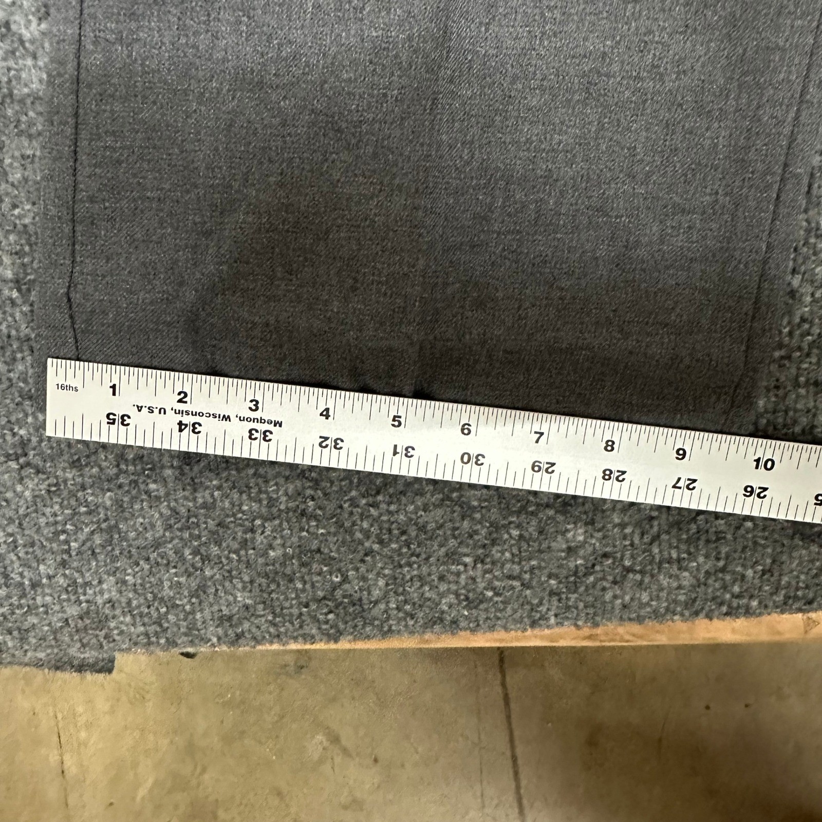 Levi Strauss Trousers Womens Size 22 Gray Wide Leg High Waisted Pleated Vintage