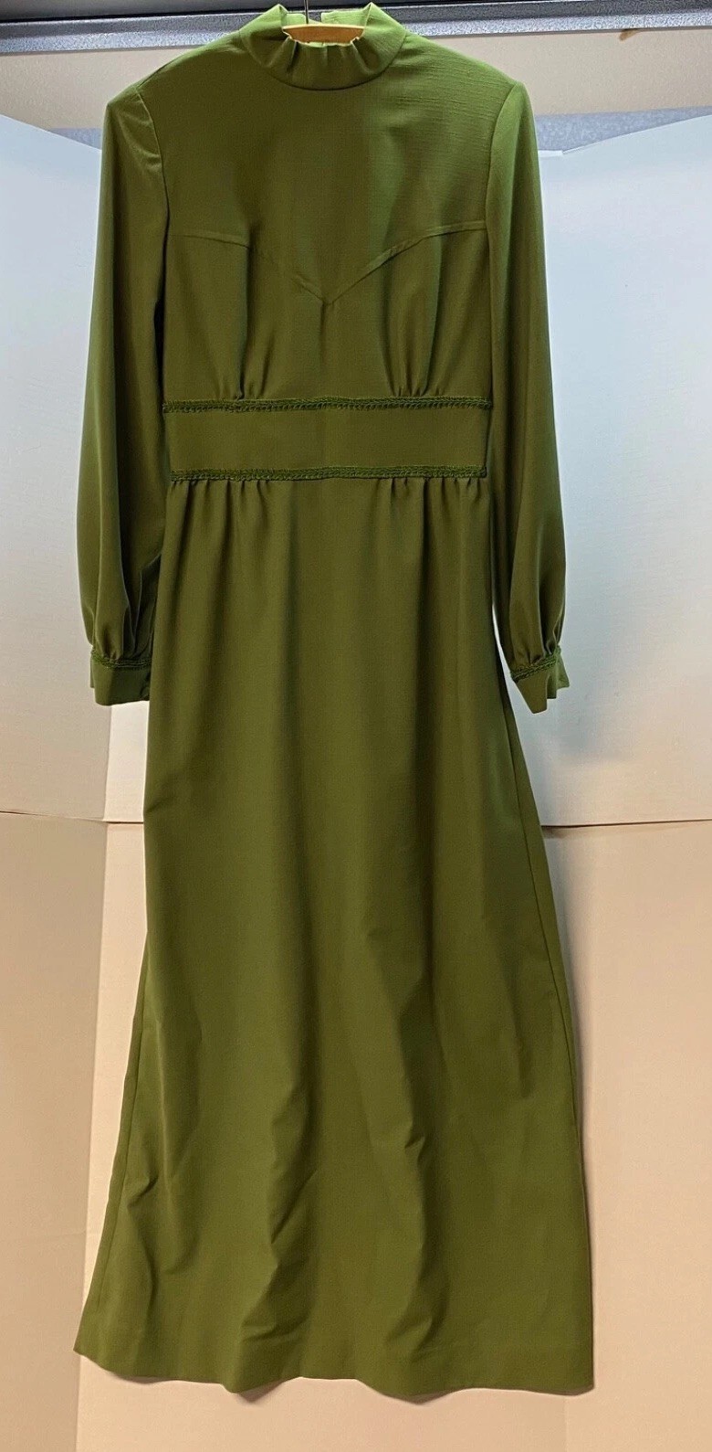 Vintage Handmade Maxi Dress 34″ Bust Green 1970s Column Style Long Sleeve