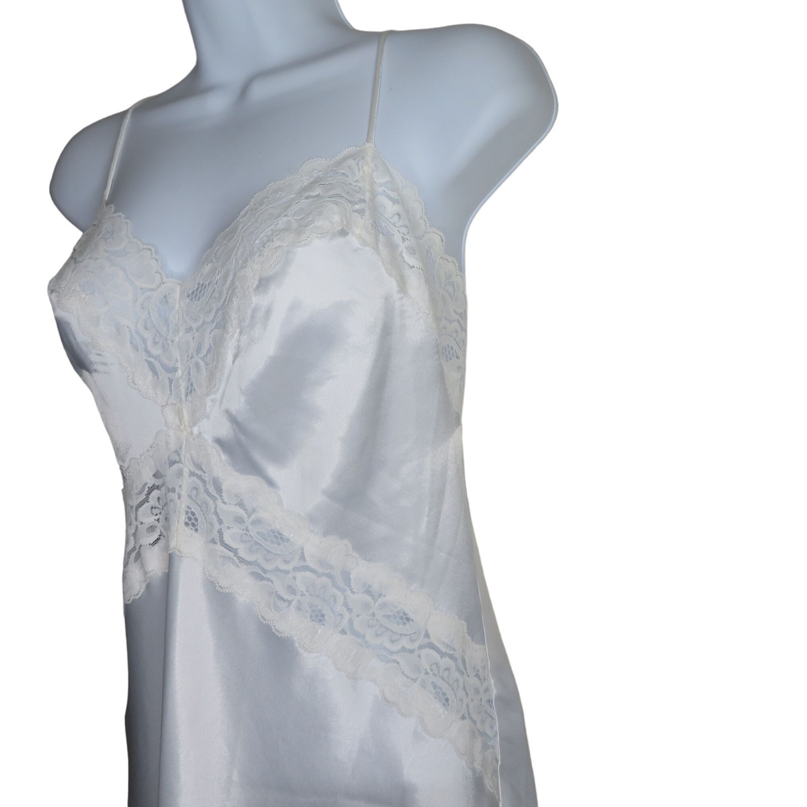Vintage White Lace Satin Slip Nightgown Robe Peignoir Set Wedding Honeymoon