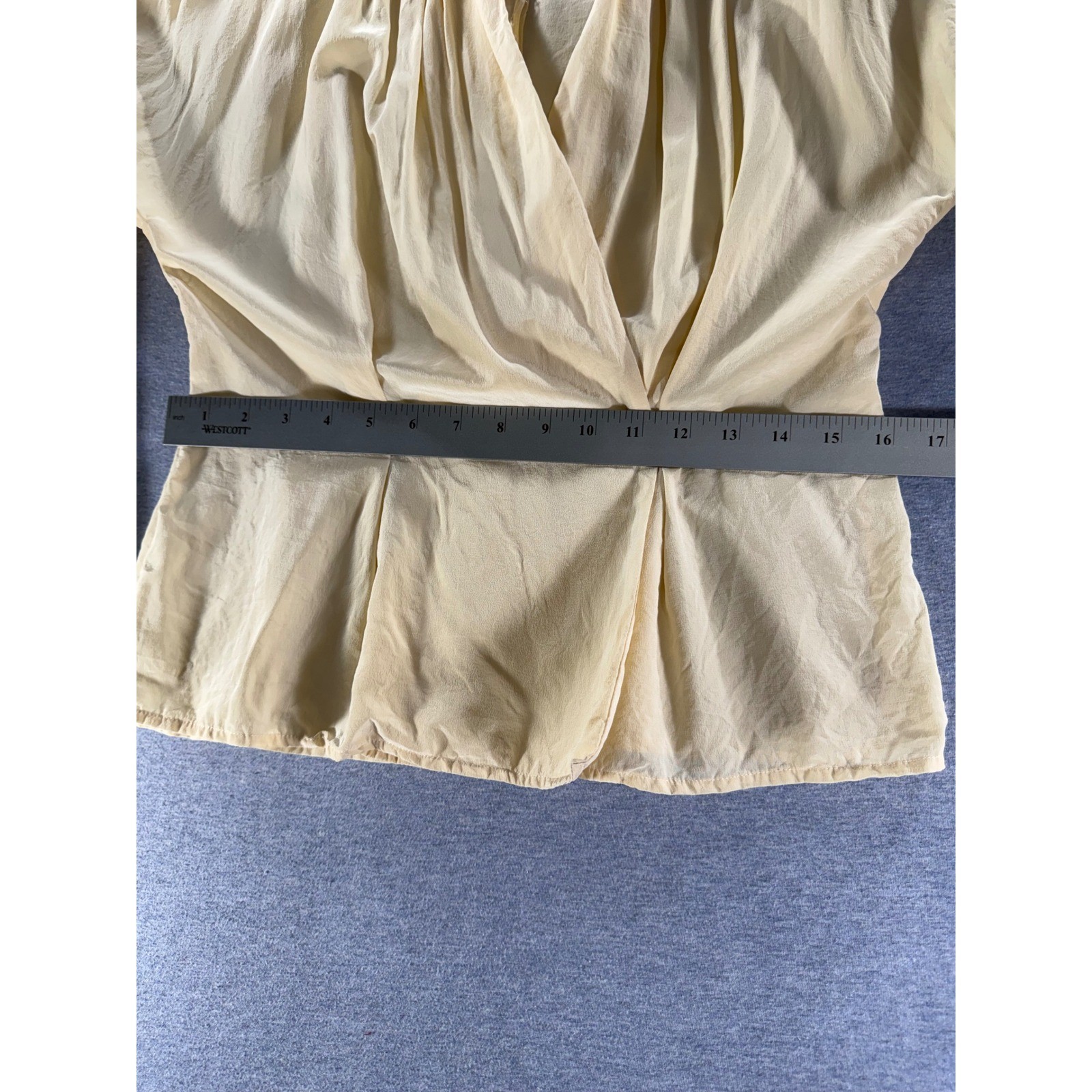 Vtg Tahari 100% Silk Blouse Ivory Wrap Pleated Long Sleeve Top Size 10