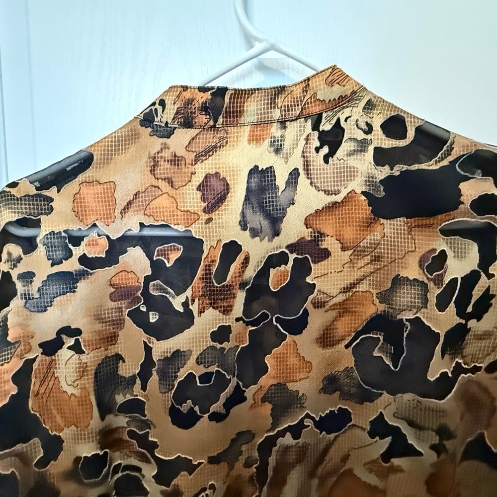 Vintage- Erin London Animal Print Satin Top
