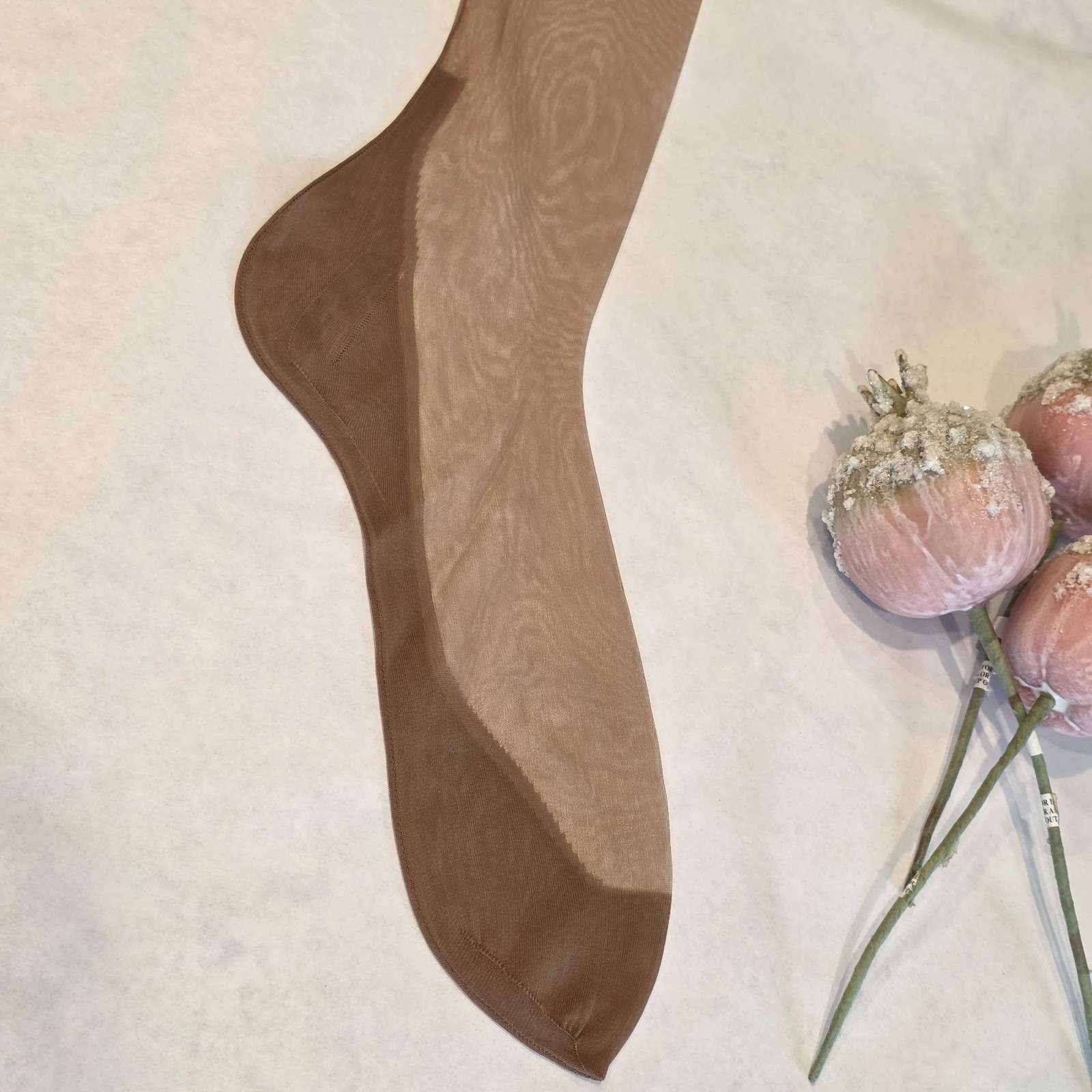Vtg Unworn Isis Stockings Cuban Heel 51 Gauge 50 Denier Daytime Sheers U 10 LONG