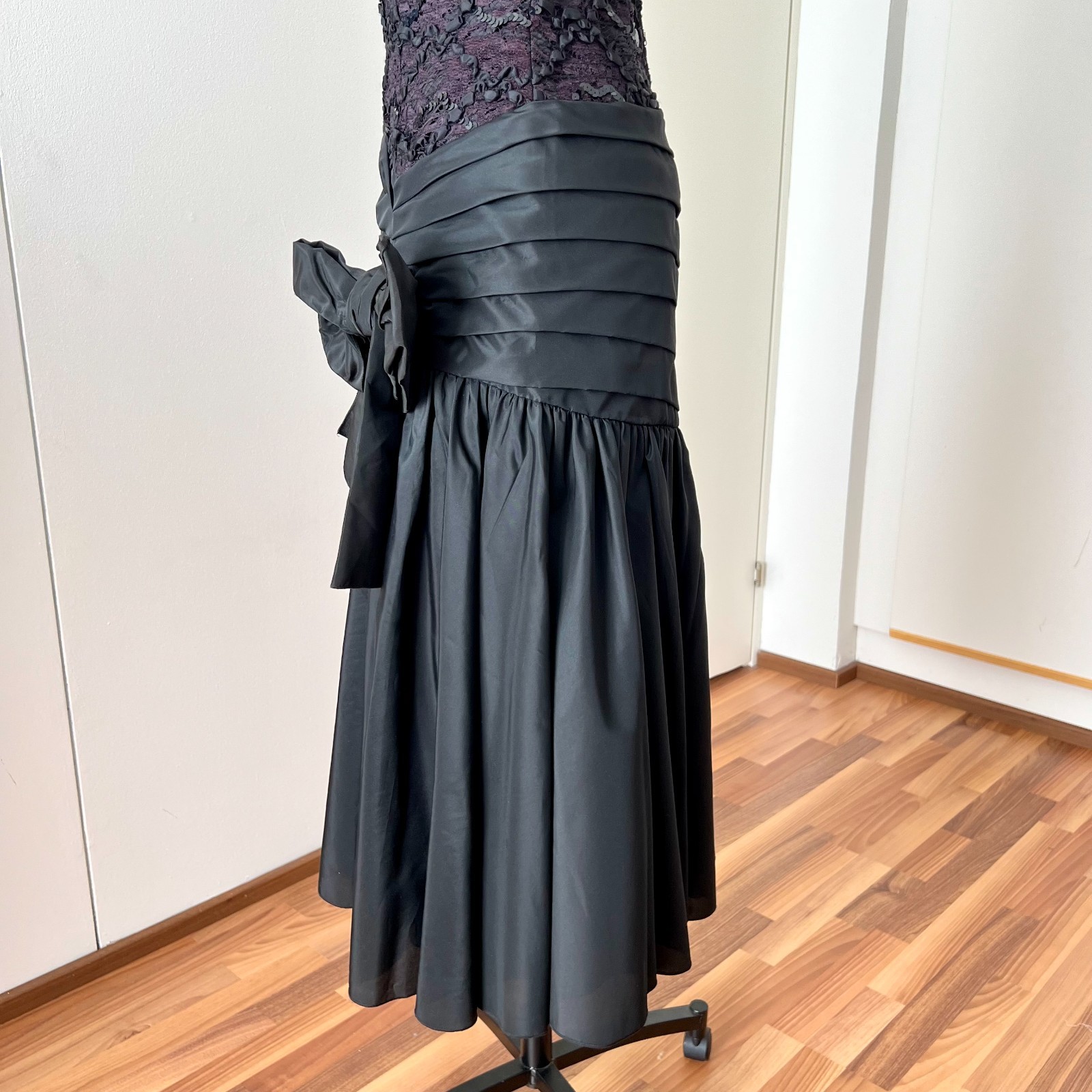 1980s VERA MONT Drop Waist Evening Dress Strapless Sequin Corset Cocktail EU 40