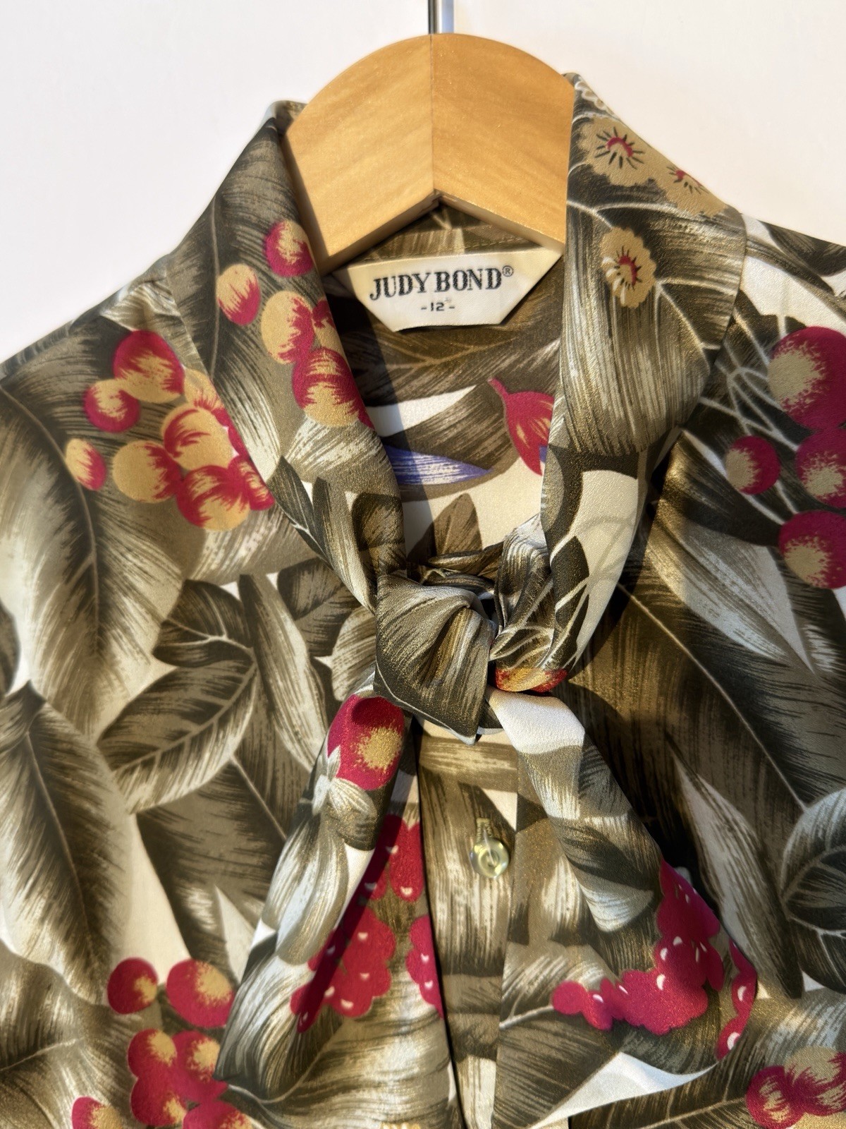 Vintage Judy Bond Floral Tropical Blouse Bow WM MD 10/12 JUDY BOND 80’s 90’s EUC