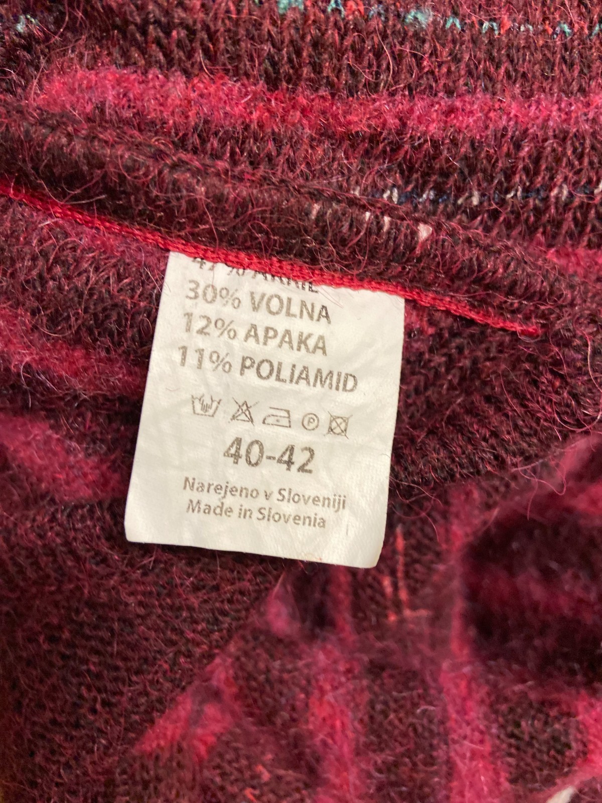 Vintage Red Hand Knit Women’s Sweater | Cozy Long Sleeve Pullover | Size S/M
