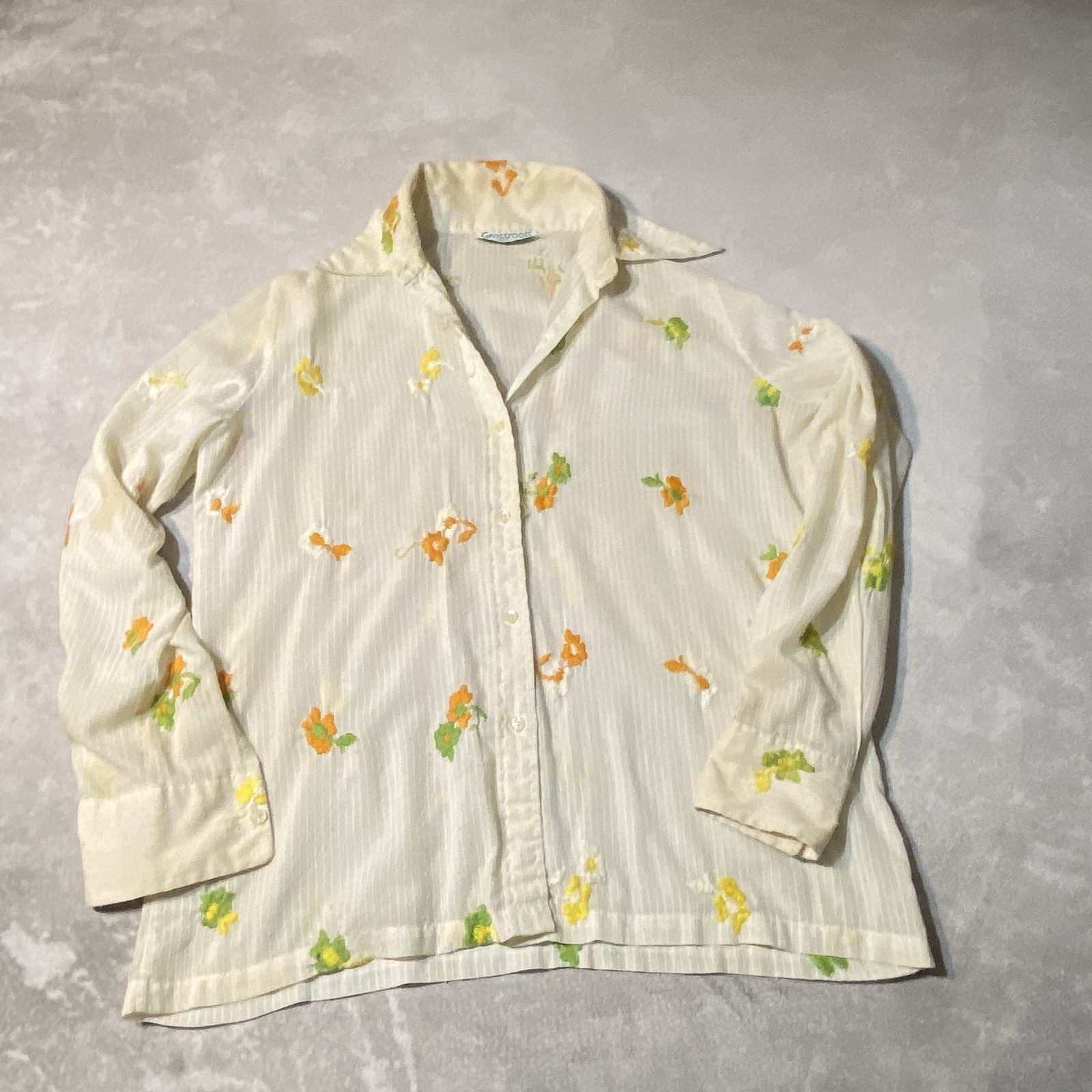 Vintage Grassroots Ship n Shore Swiss Dot Lightweight Embroidered Women’s Blouse