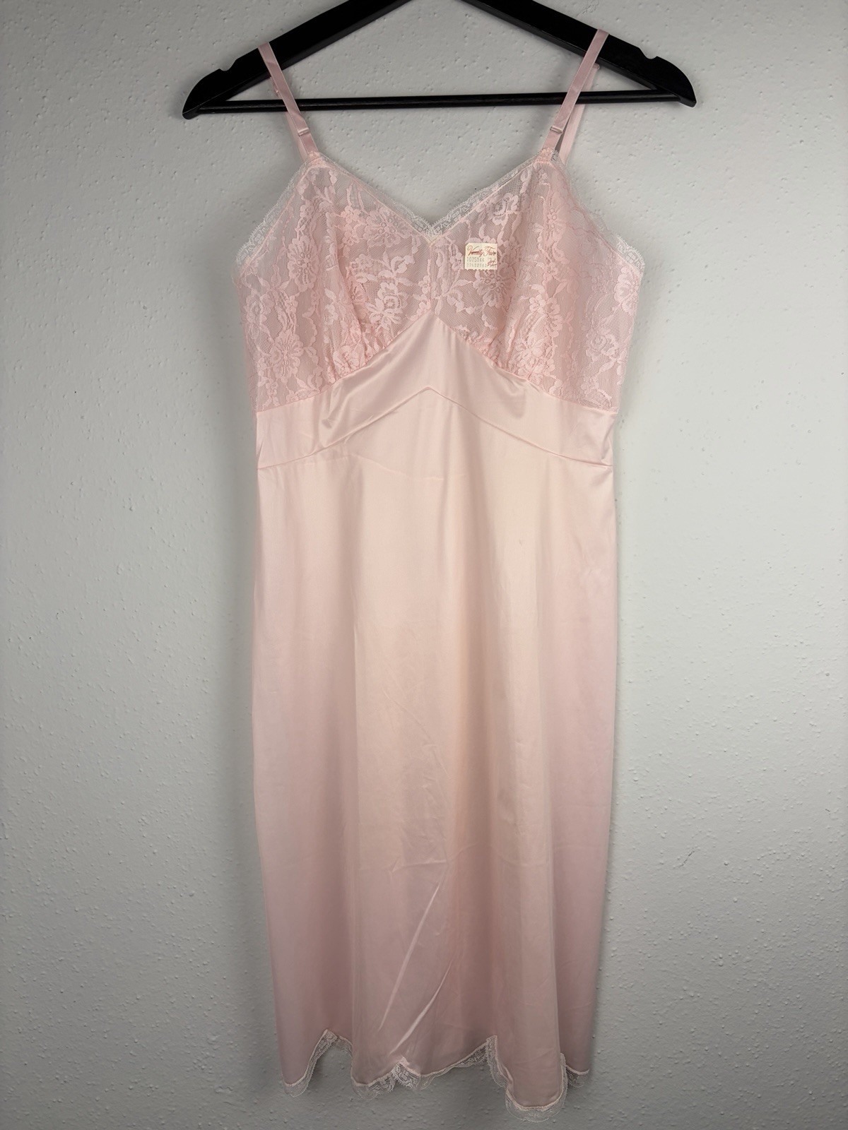 NOS Vintage Vanity Fair Full Slip Nightgown Pink Lace Nylon USA Made Deadstock