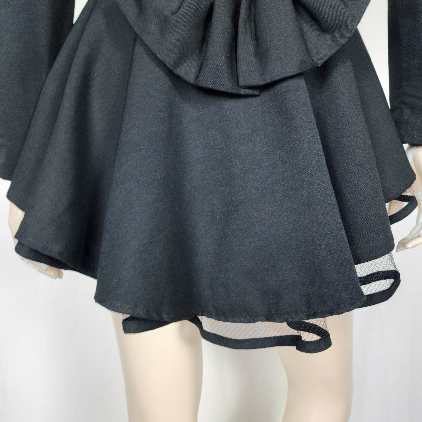 Vtg 80s flirty peplum tuxedo blazer with peekaboo crinoline black M