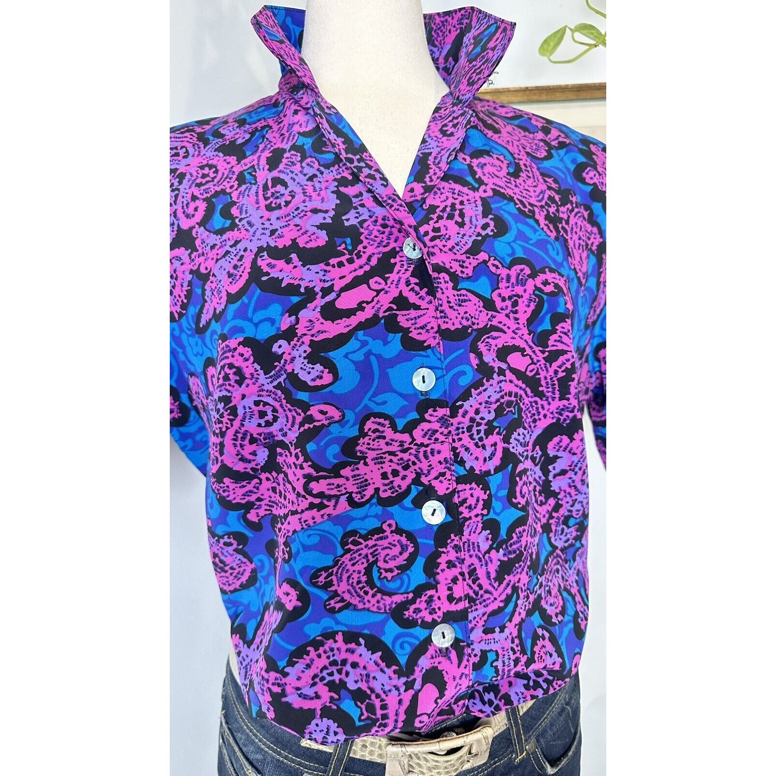 Vintage 1970’s shirt Psychedelic Retro Collard Shirt Disco Button Down Shirt