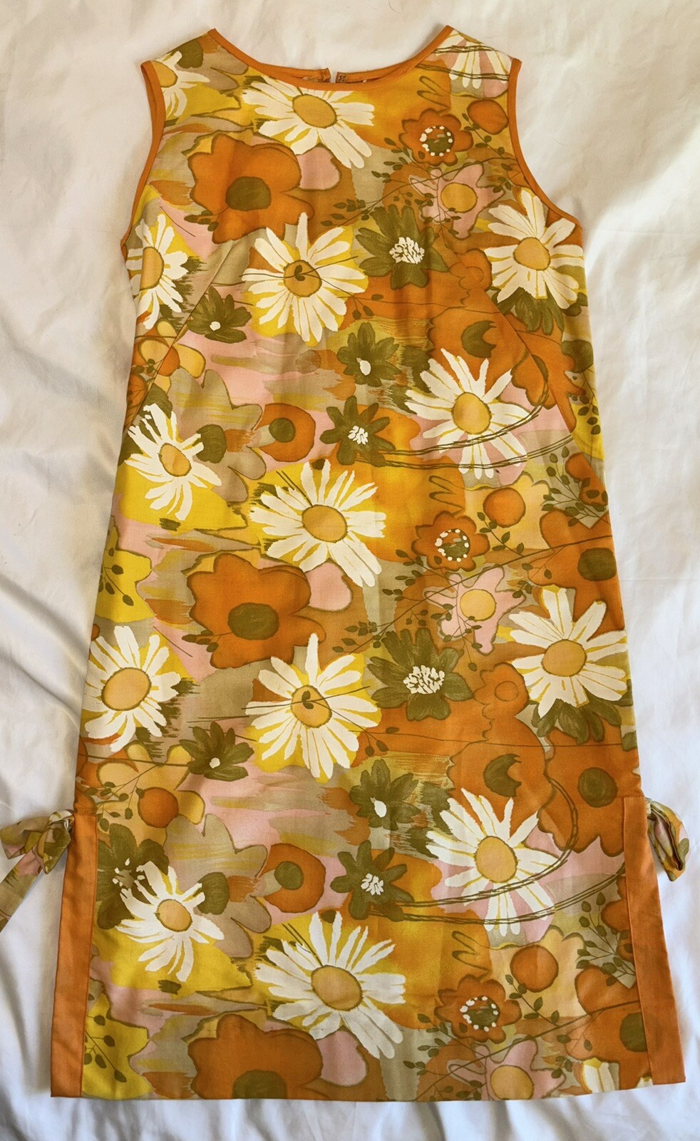 Vintage 60s 1960s Flower Power Dress by Banberry Cross Mod Hippie Twiggy
