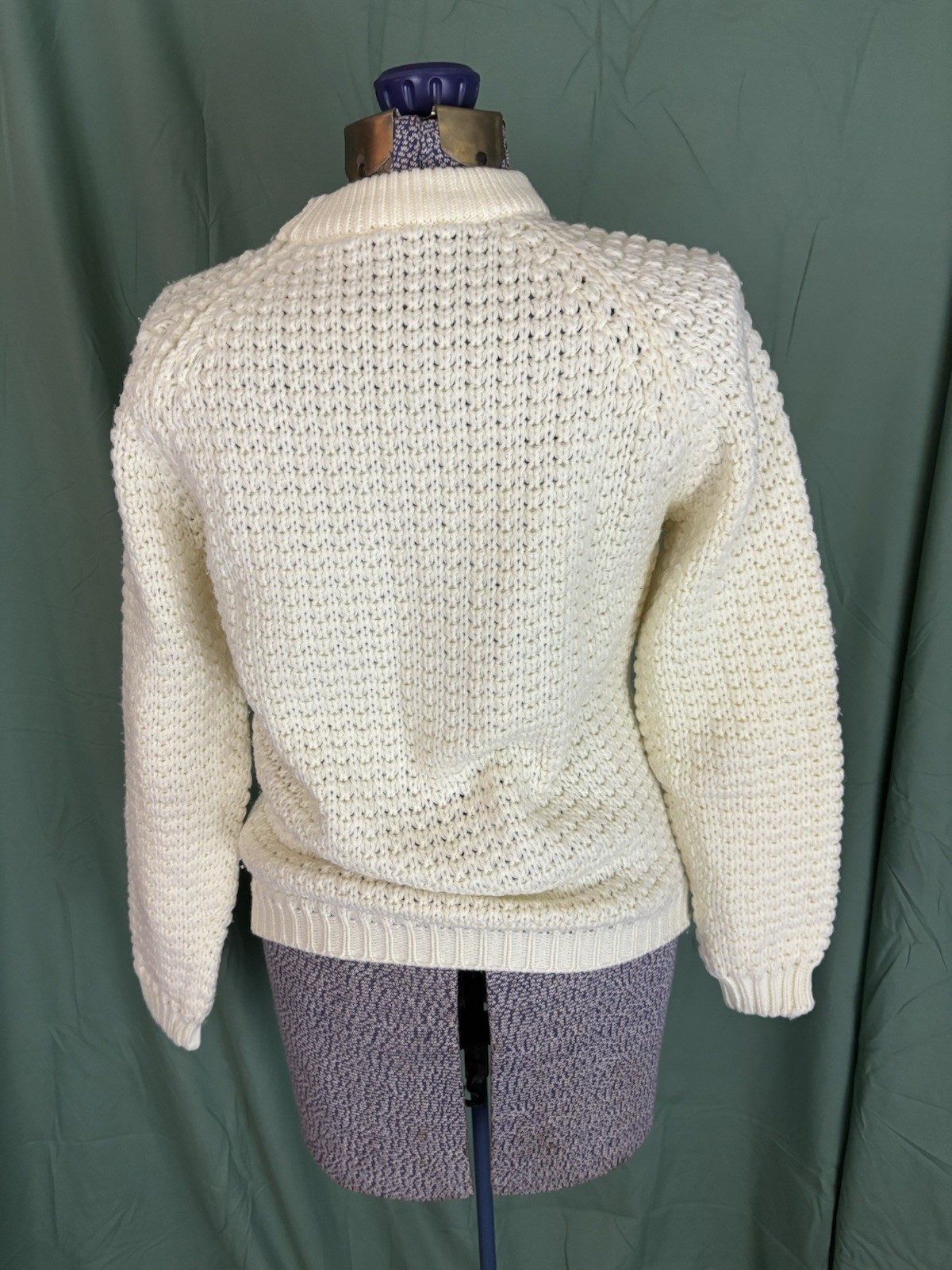 Vintage Sweater Women’s Small Chunky Ivory Cable Knit Retro Christmas Outdoors