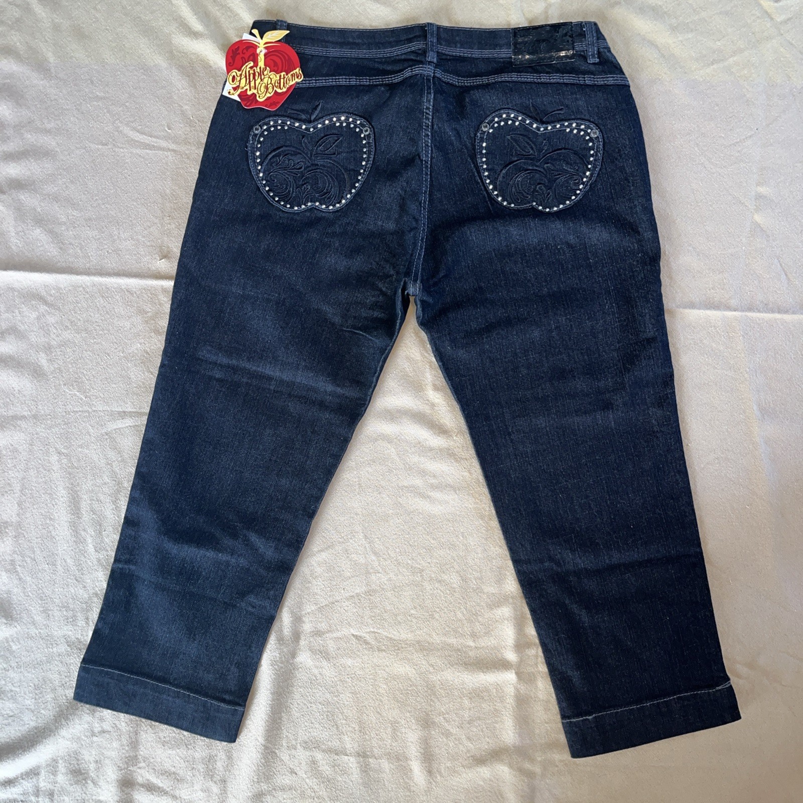 Apple Bottoms Jeans 13/14 Black Capris Embroidered Pockets New with Tag Vintage