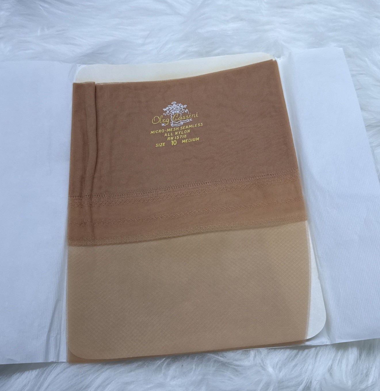 Vintage Oleg Cassini Micro Mesh Seamless Stockings 10 M Beige Nudo RHT 1600M