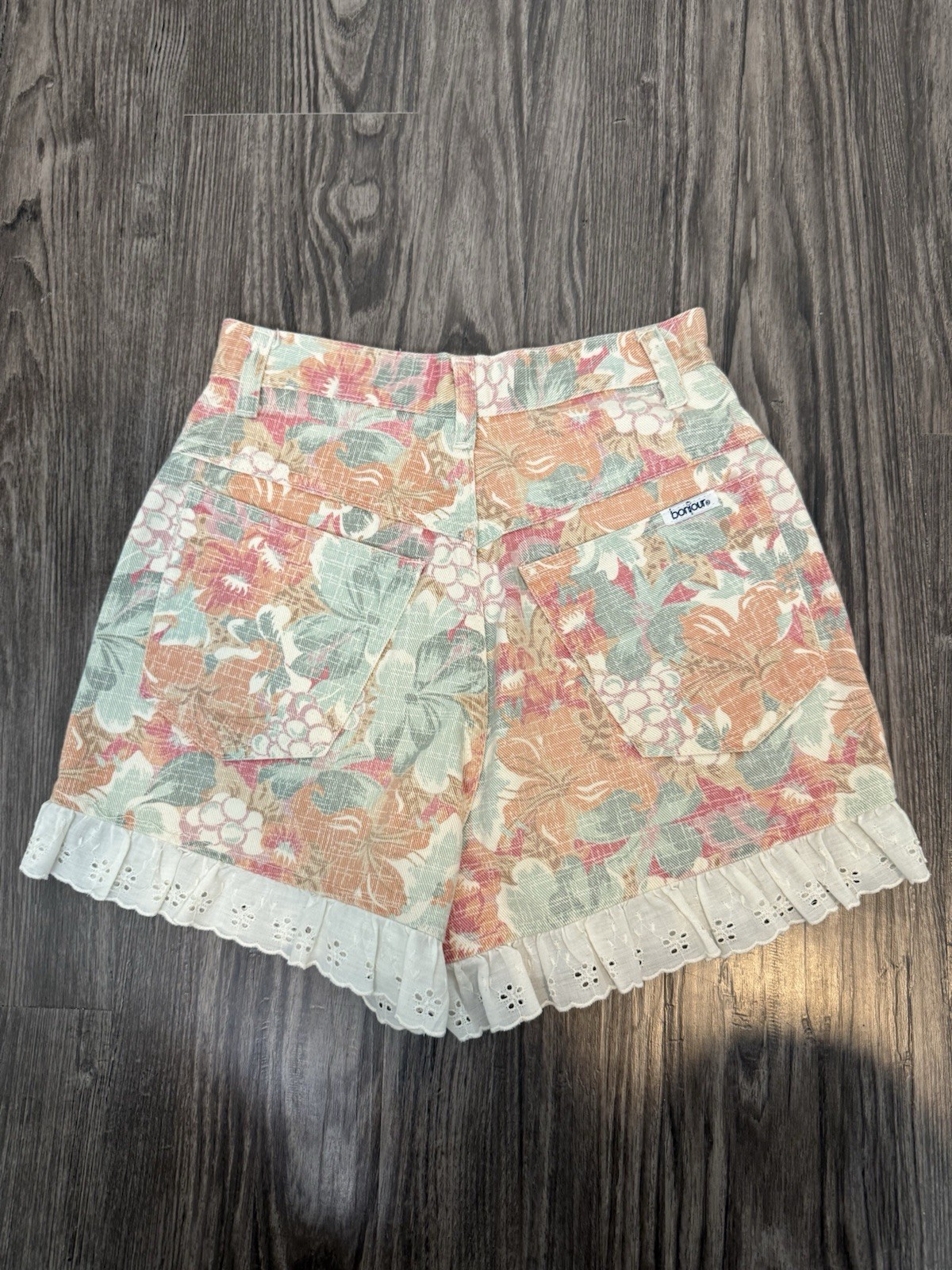 Vintage 80s Bonjour Pastel Floral Shorts w/ Eyelet Lace Trim, Size XS