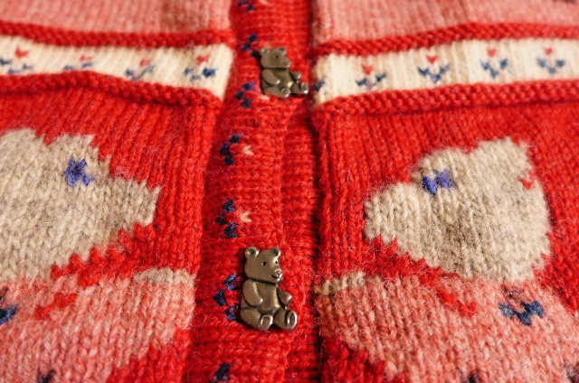 VTG 1986 Women’s Red Blueberry Woolens 100% Wool Vest Bears Hand Made USA Large