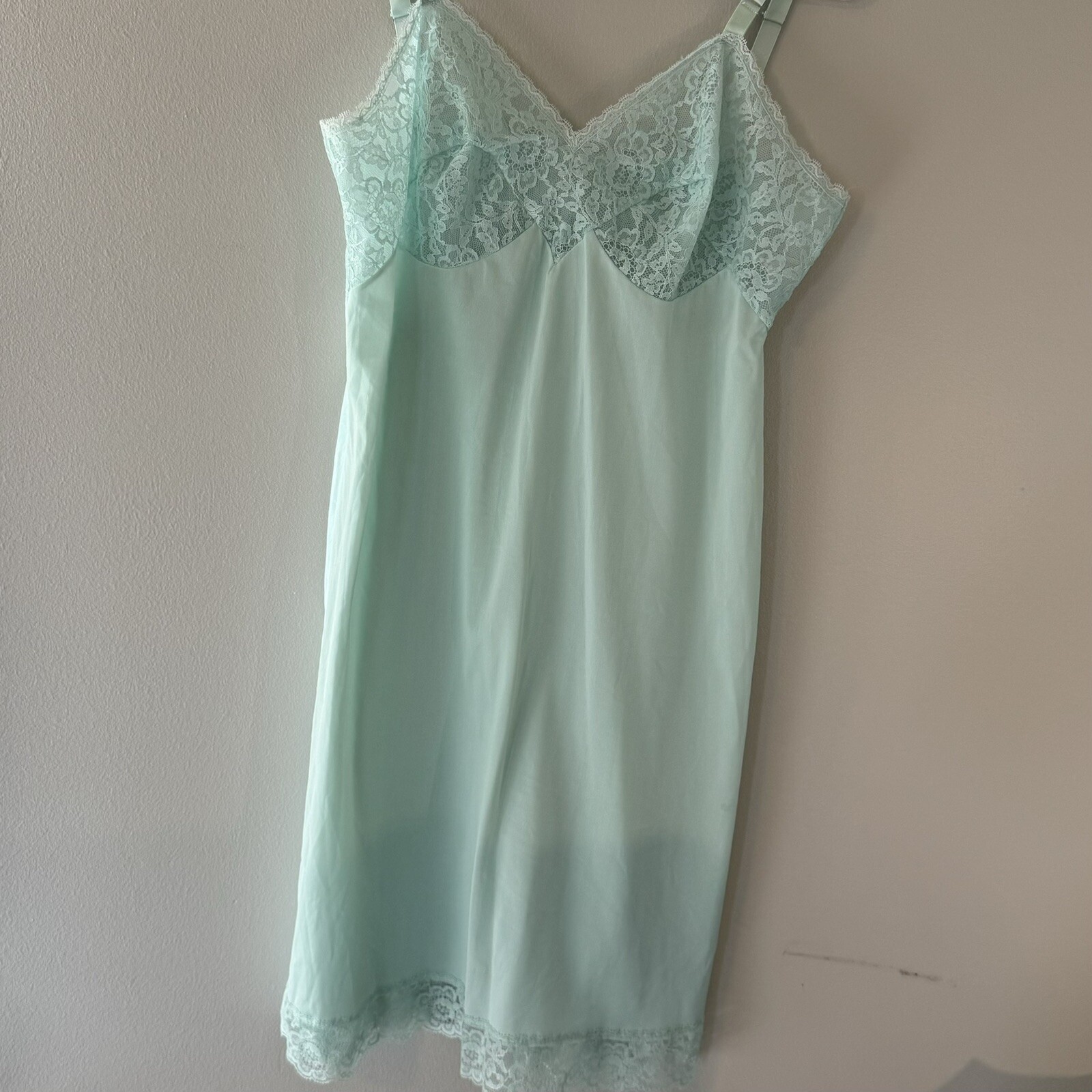 Vintage Formfit Rogers slip dress 34 Short 12-14 RN32544 Made in USA Green Lace